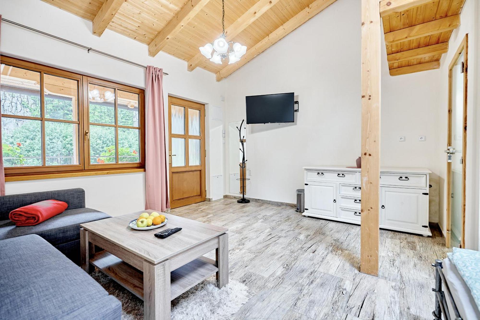 Apartmany Svatosske Skaly Loket Exterior photo