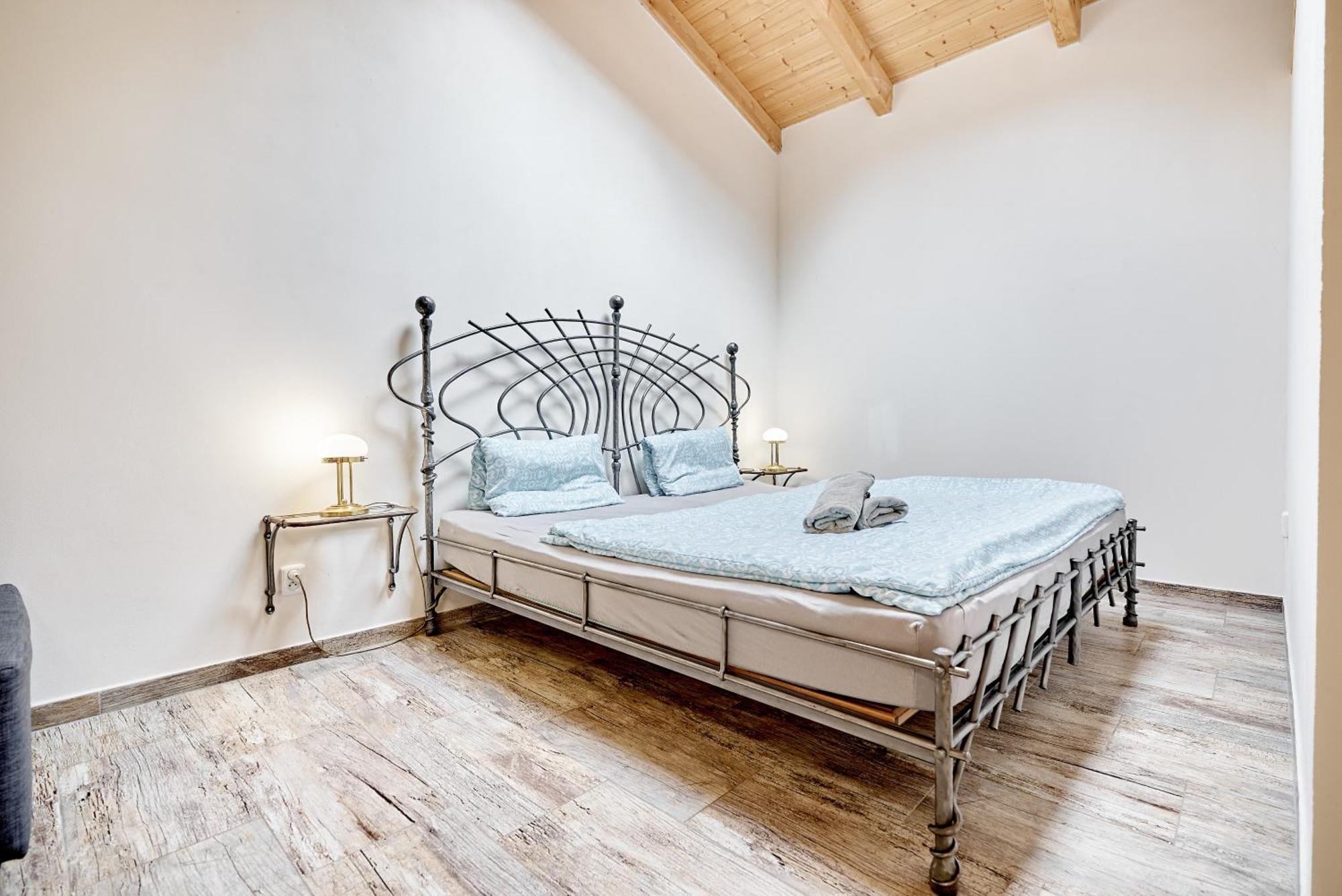 Apartmany Svatosske Skaly Loket Exterior photo